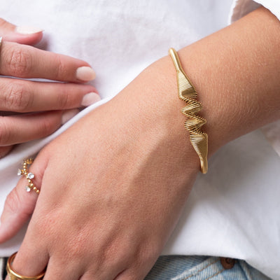 Bransoletka Wave Bangle - Złota